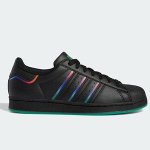 in search of - adidas superstar core blk/green 7.5